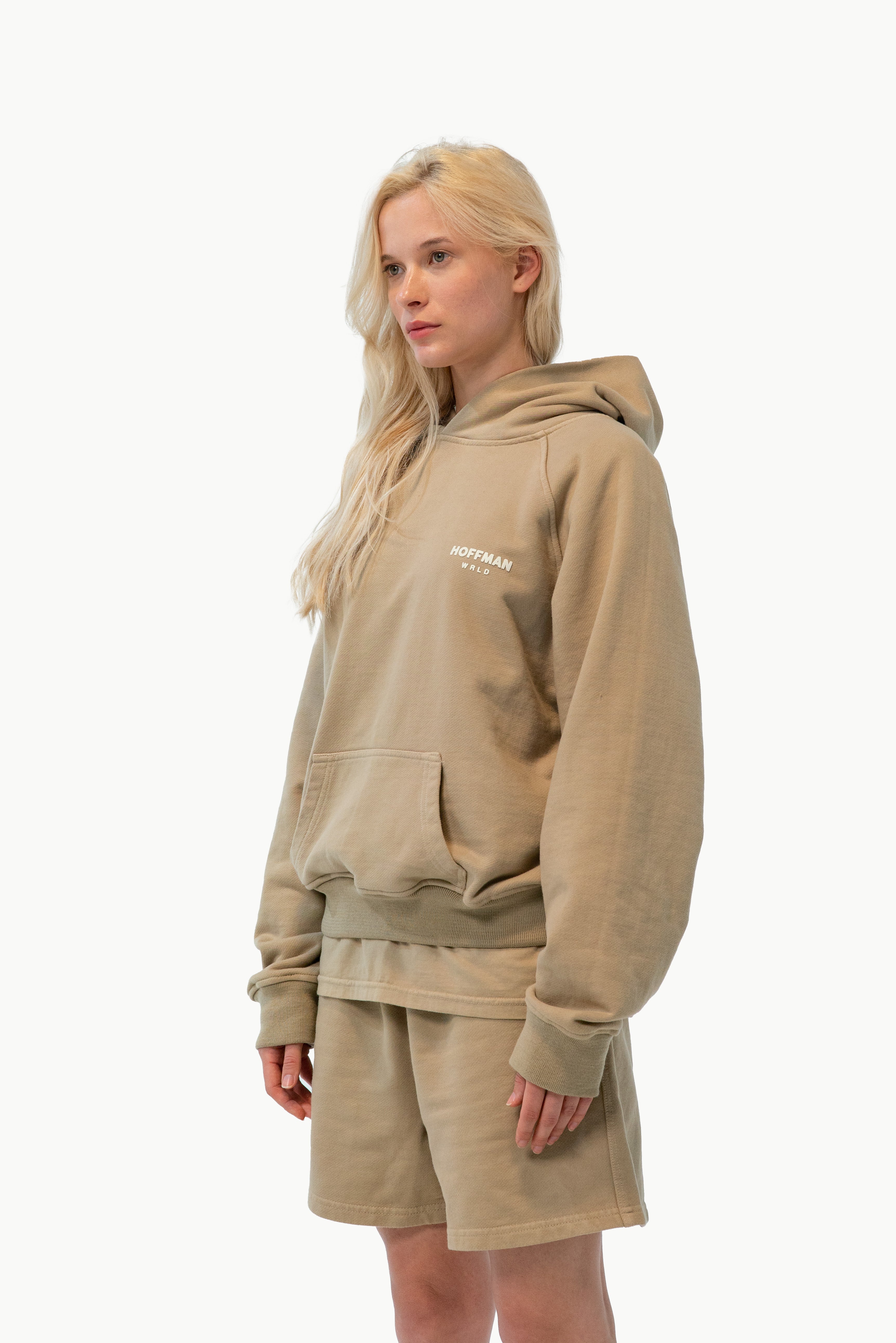 Buzo Authentique's Beige